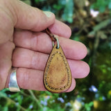 Handcrafted Genuine Vegetal Brown Leather Necklace with White Agate Setting-Quality Gift Unisex Fashion Leather Jewelry