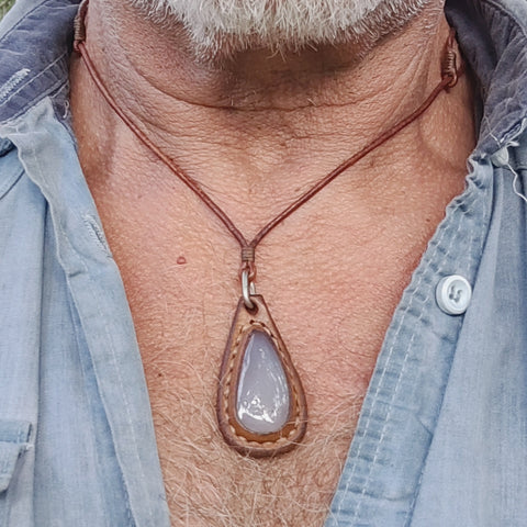 Handcrafted Genuine Vegetal Brown Leather Necklace with White Agate Setting-Quality Gift Unisex Fashion Leather Jewelry