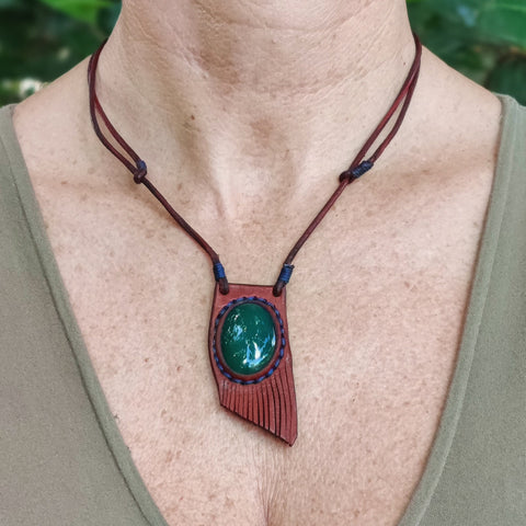 Bohemian Unique Handcrafted Vegetal Brown Leather Necklace with Green Agate Stone-Lifestyle Unique Gift Unisex Fashion Leather Jewelry