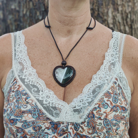 Boho Handcrafted Genuine Vegetal Leather Necklace with White and Black Agate Stone-Unique Unisex Gift Fashion Jewelry