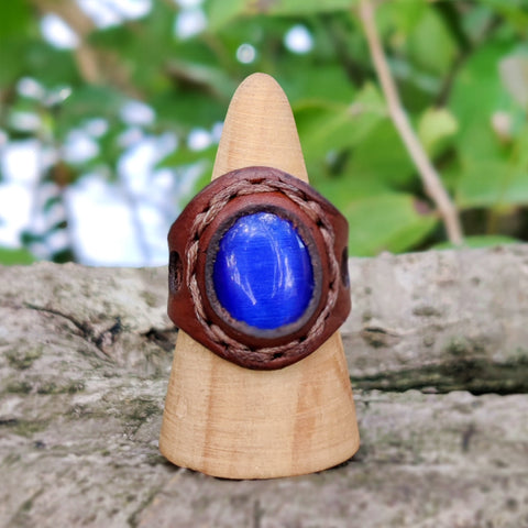 Handcrafted Genuine Vegetal Leather Ring with Blue Cat Eye Stone Setting-Size 11 Unique Unisex Gift Fashion Jewelry Band with Naturel Stone