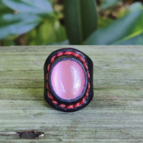 Unique Handcrafted Vegetal Black Leather Ring with Pink Cat's Eye Stone Setting-Size 7.5 Unisex Gift Fashion Jewelry with Naturel Stone