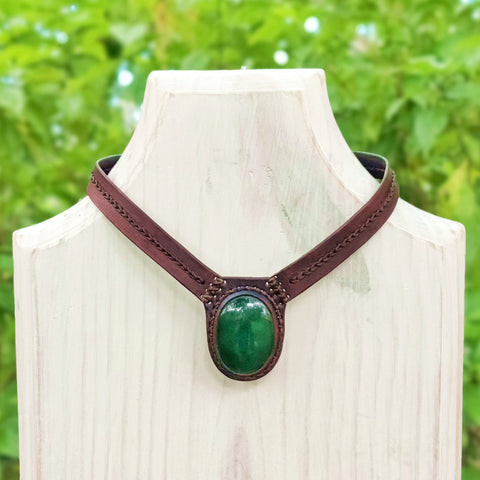 Boho Handcrafted Genuine Leather Choker with Green Agate Stone Setting - Quality Unisex Fashion Leather Jewelery